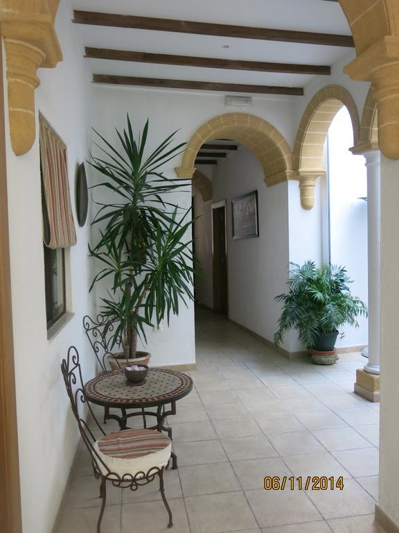 Hostal Fenix Jerez de la Frontera Esterno foto