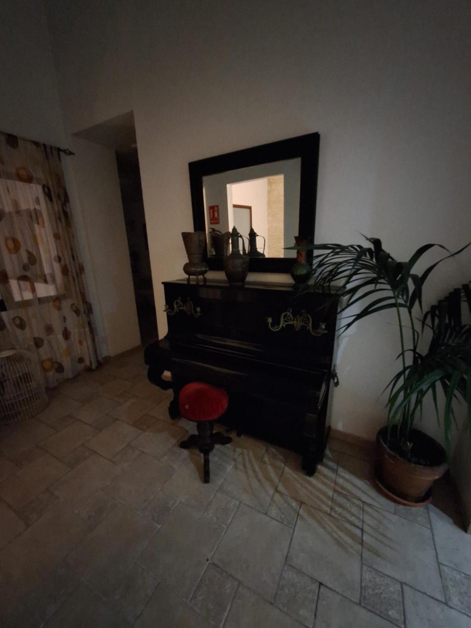 Hostal Fenix Jerez de la Frontera Esterno foto